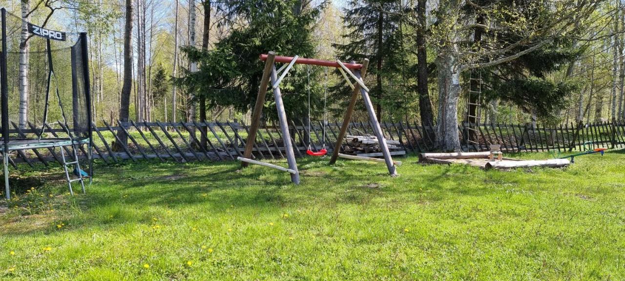 Hotel Atsikivi Puhketalu Häädemeeste Zewnętrze zdjęcie